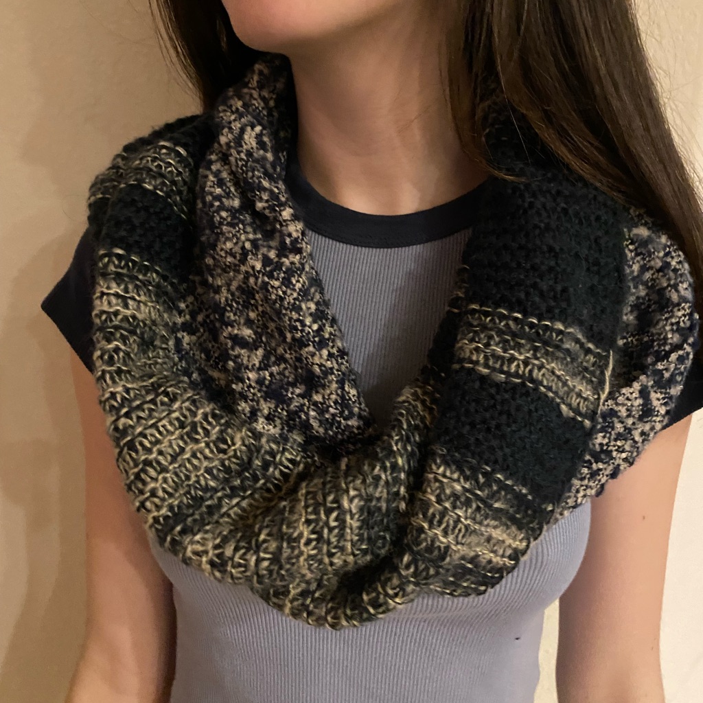 Infinity Scarf Blue  White